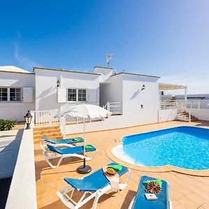Villa Gaida, Puerto Calero