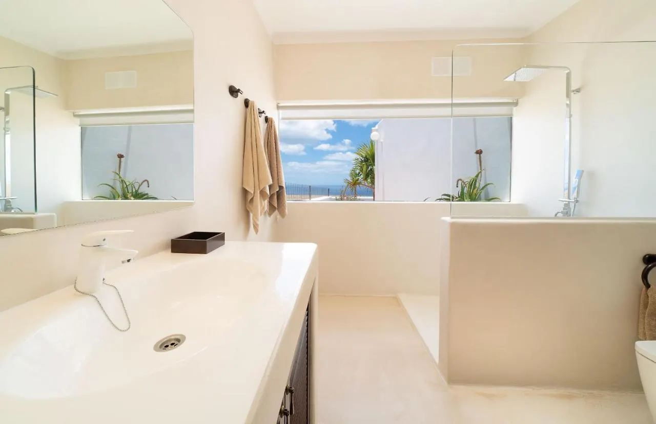 Villa Agave // Villa Cardon Puerto Calero Spanje
